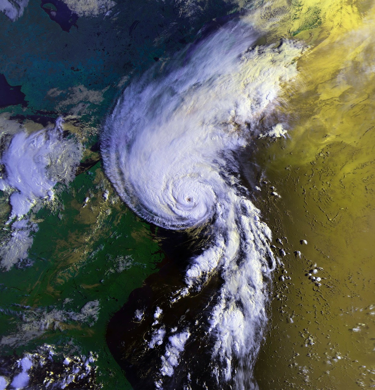 hurricane, bob, cyclone-63121.jpg